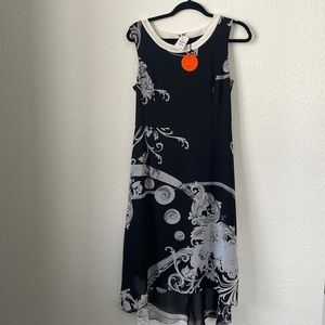 Neiman Marcus beautiful dress size M ~ New with Tag. Black with white prints.
